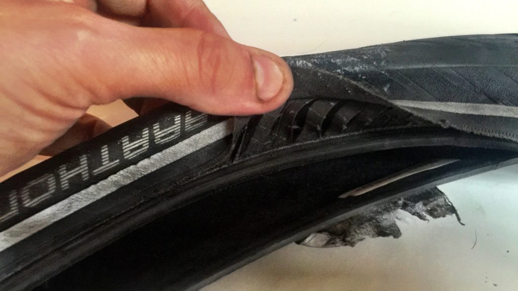 Schwalbe Marathon Supreme... normally does not do this!